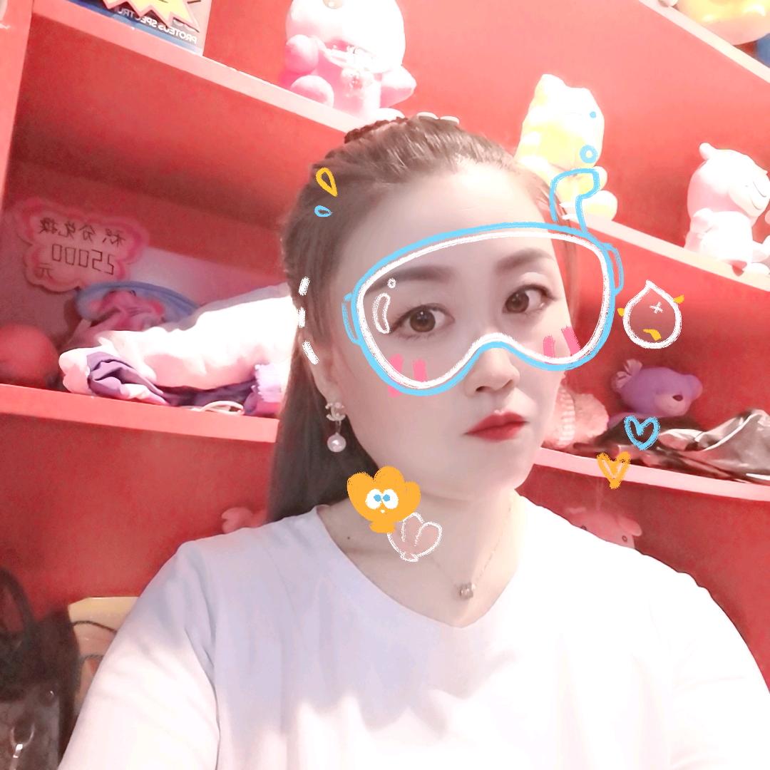 盯当猫咪