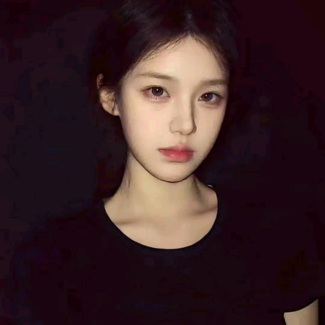 y7