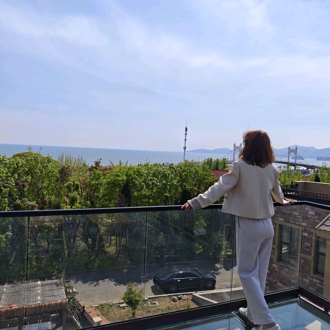 大连金石滩凭栏观海别墅民宿