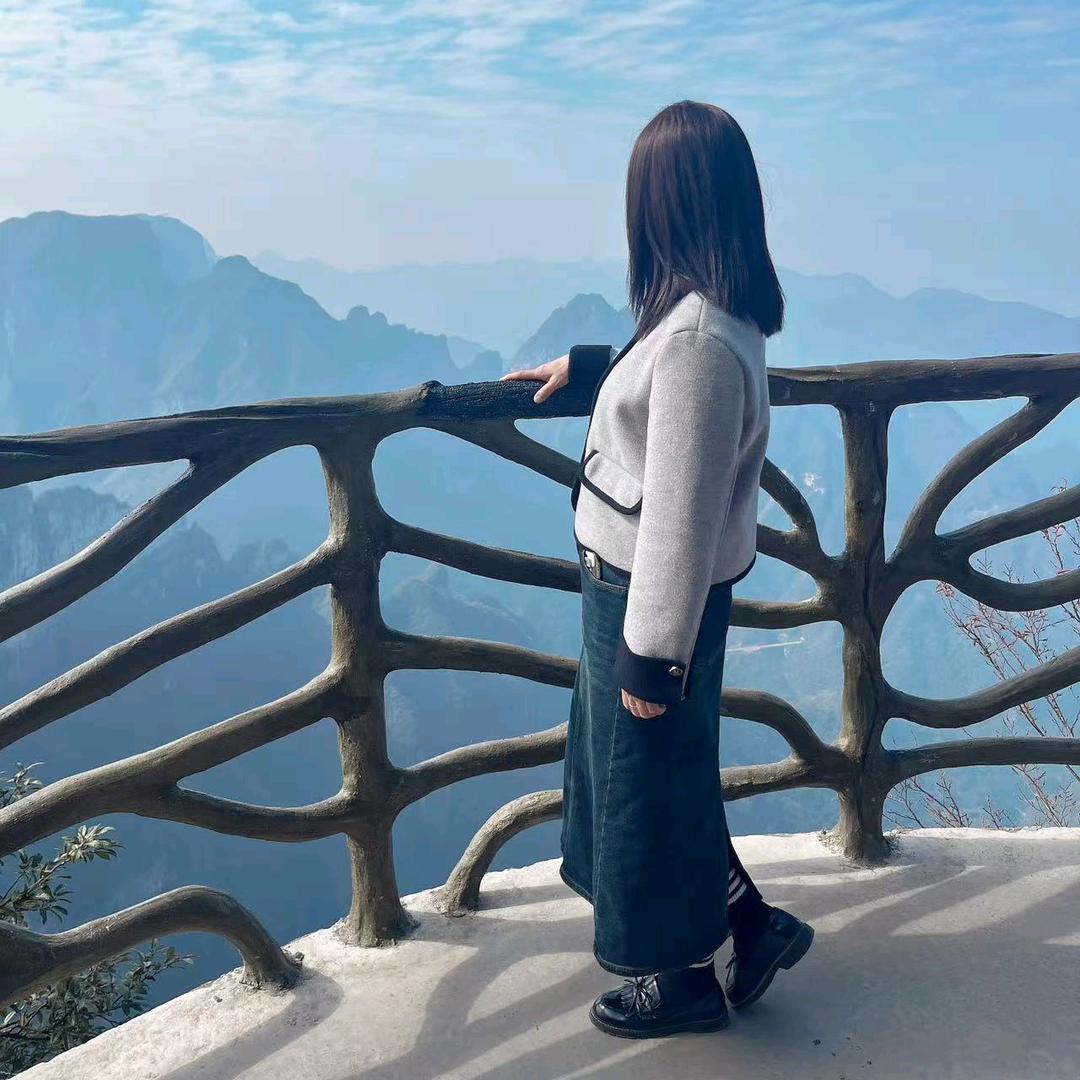 #粉色小红豹@