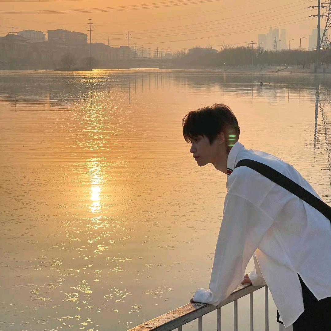 lior.木羽