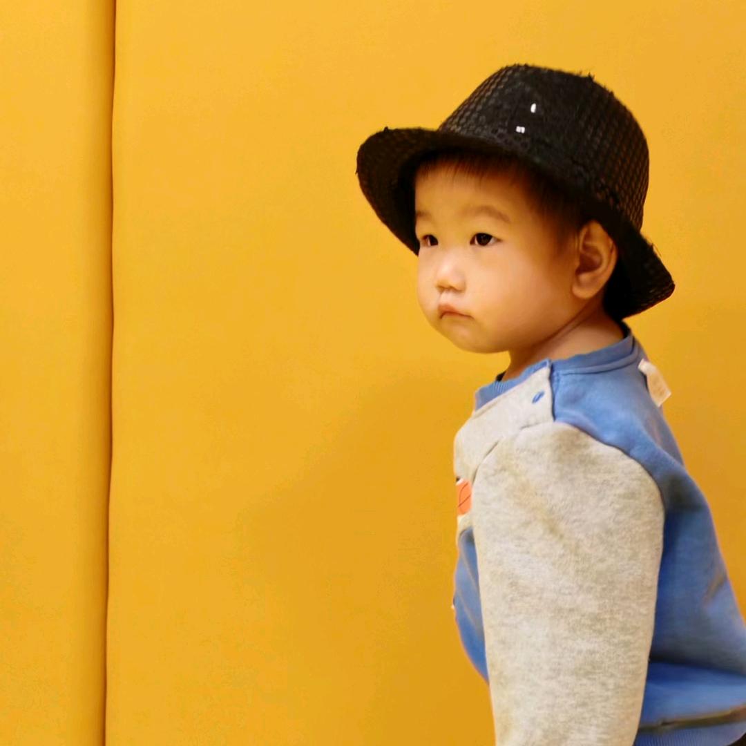 嘻嘻哈哈的嘻嘻吖