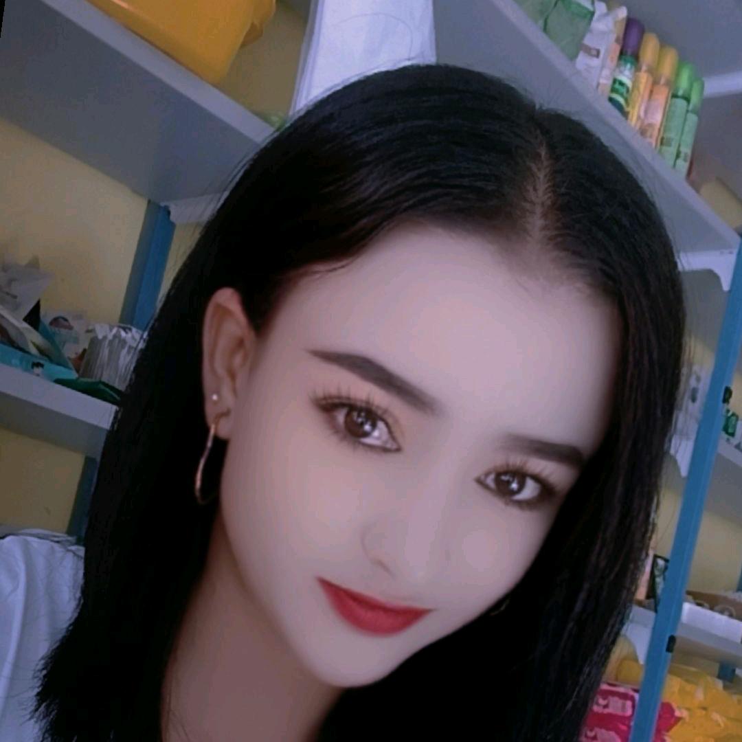 Yi__________TaR🖤