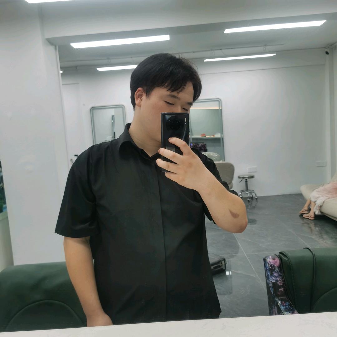 发型设计师阿鑫
