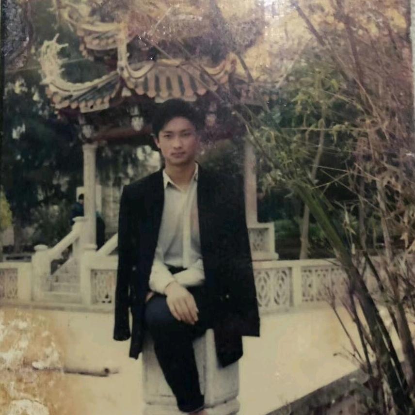 单腿大叔