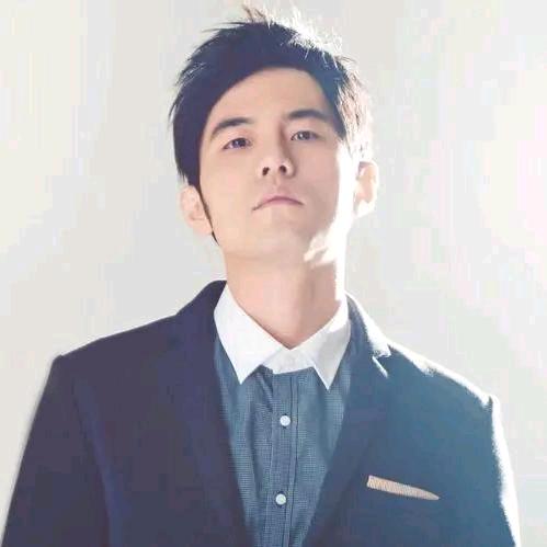 青年路小学丶赵飞