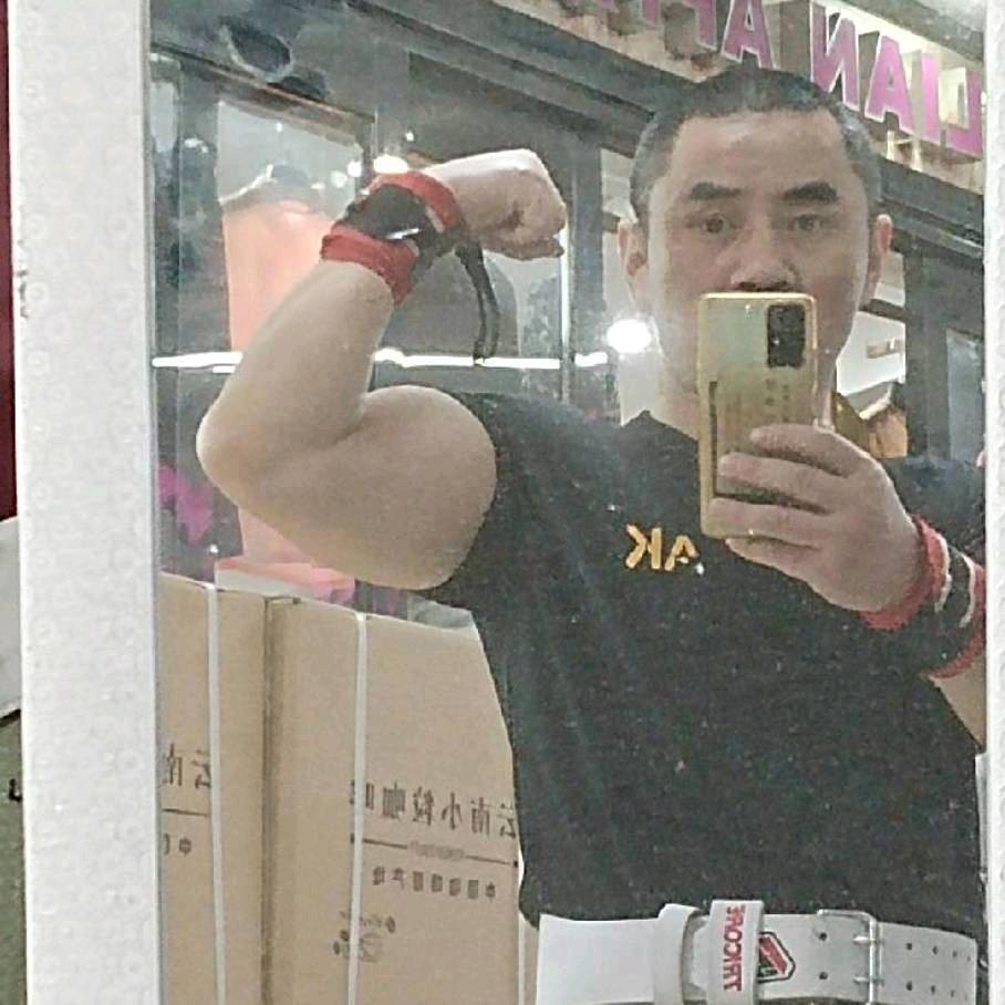 健哥牛仔