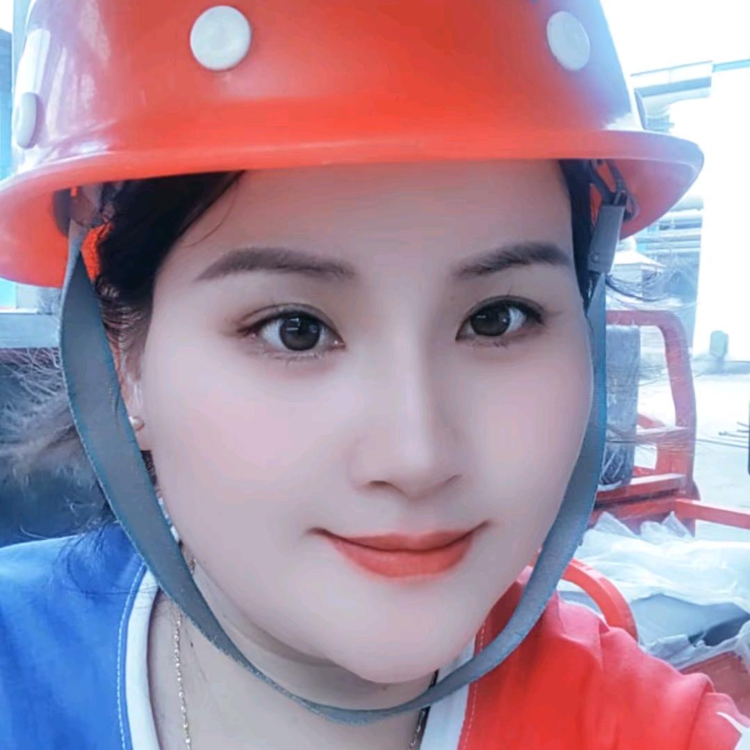 工地奋斗小姐姐