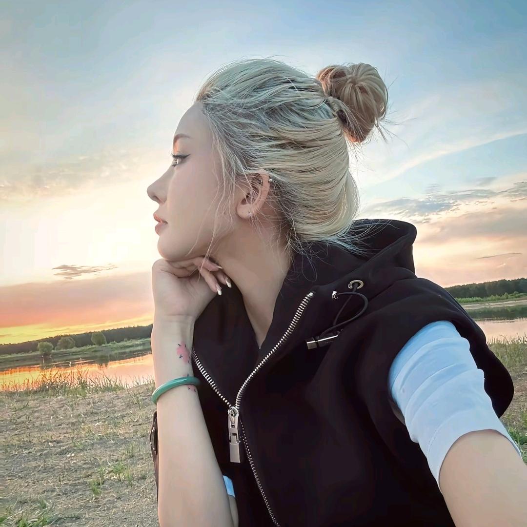 毛女女