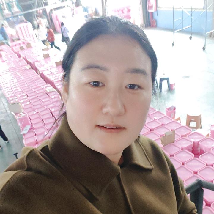 洛阳小陈—御萃雅校服静合伙人