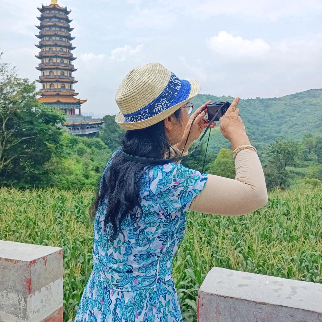 妮妮（谢谢亲们的关注）