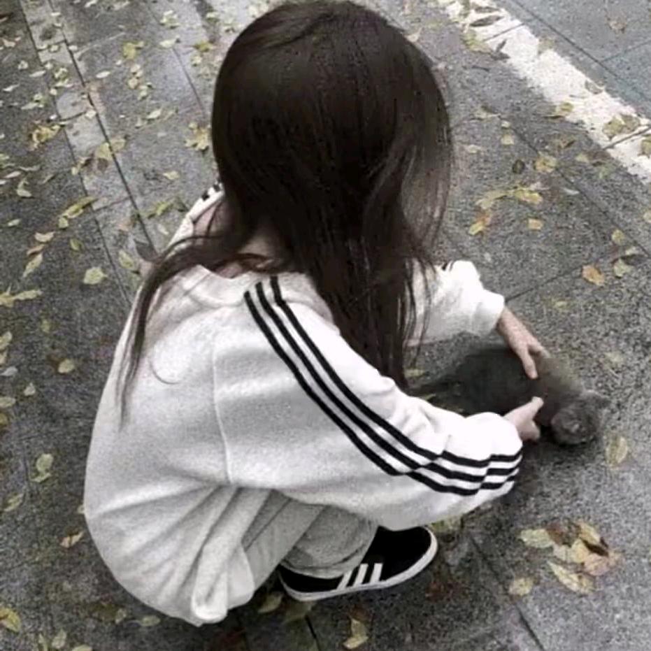 涵涵.^