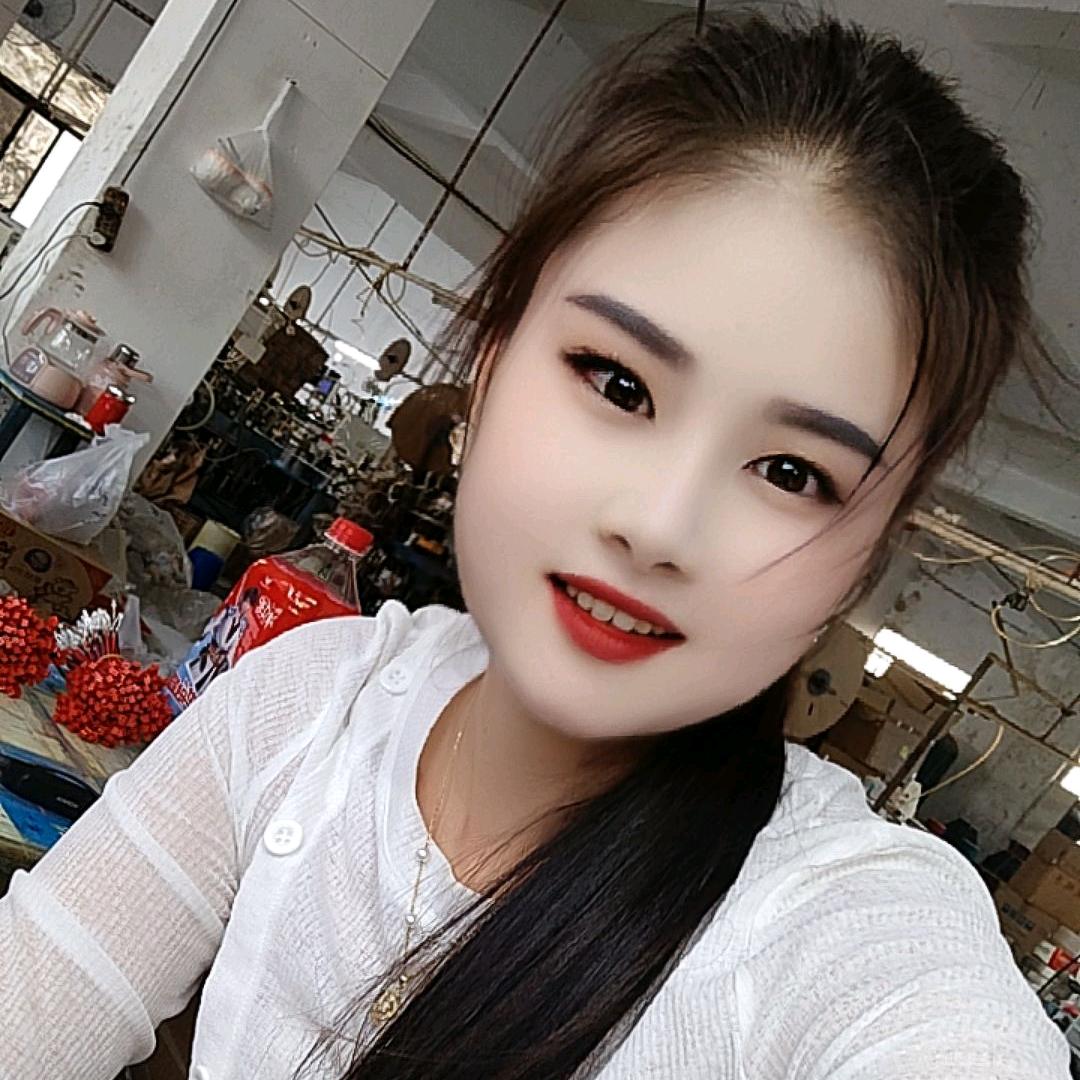 布依族  女孩