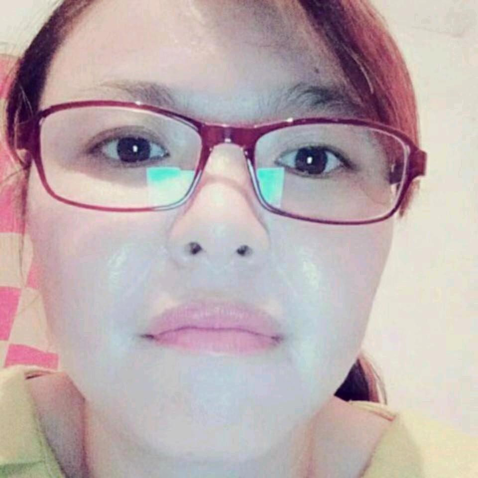 余湾卖蔬菜水果的玫瑰姐