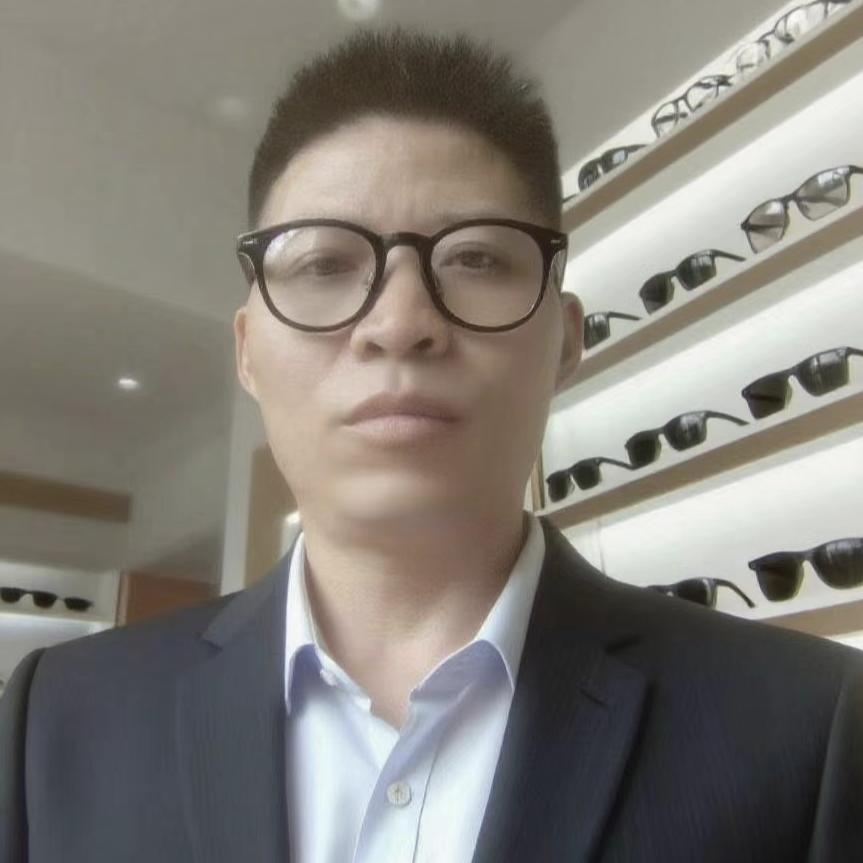 目目依（眼镜）