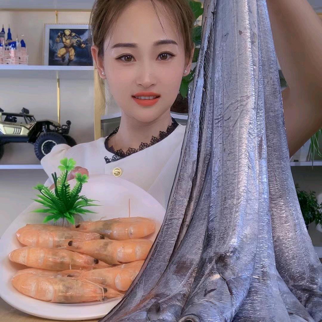 请叫我海鲜小妹
