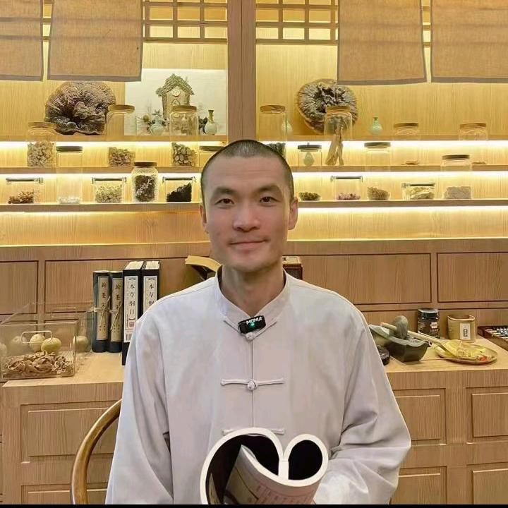 学天教育-大健康职业导师-梁和