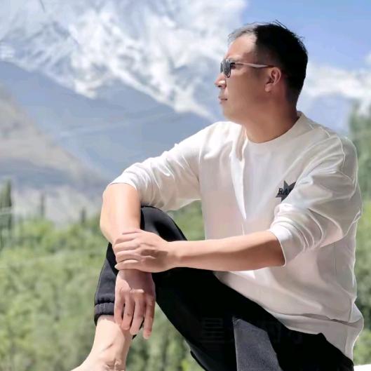 巴铁星光村小飞