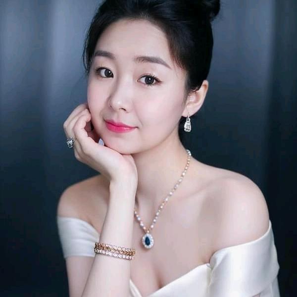 🦋꧁💞小娟💞᭄᪲꧂🦋