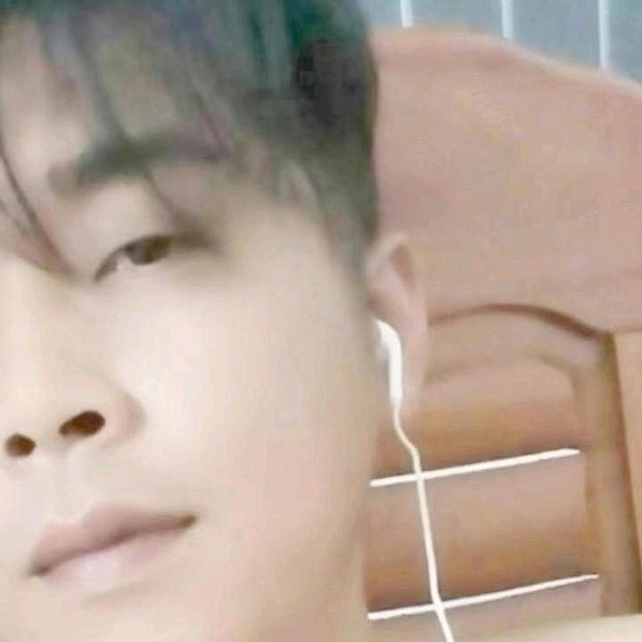 罗振鹏有点肥