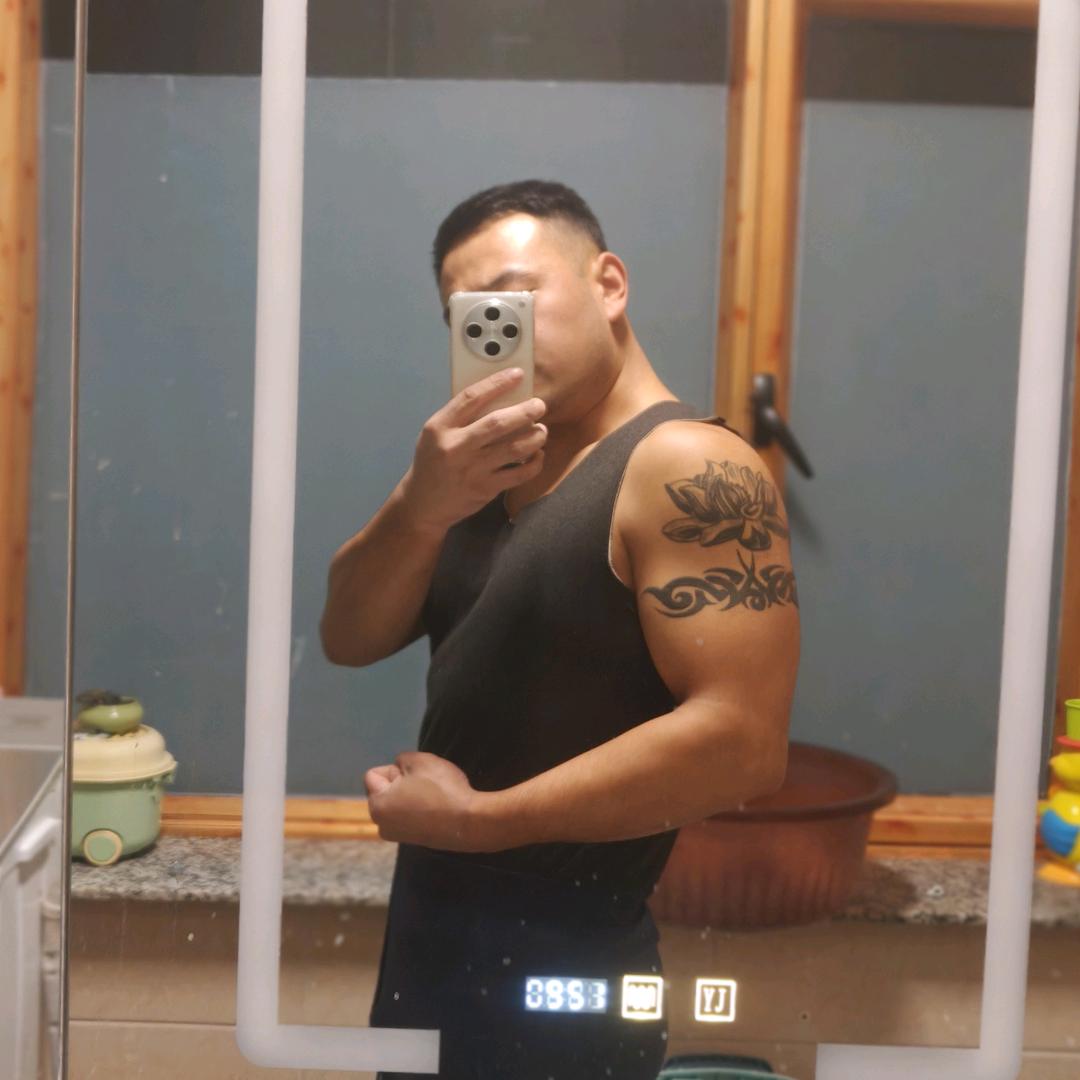 都叫我小杨