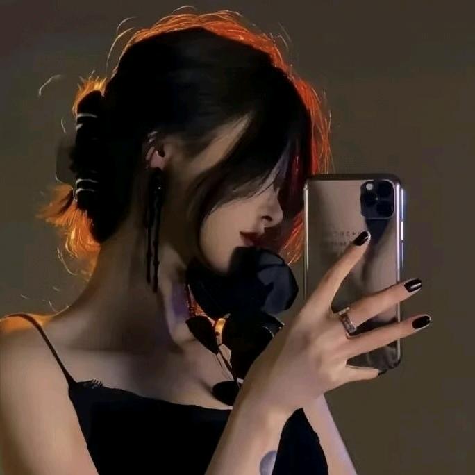 桃吱🍑ξ( ✿＞◡❛)