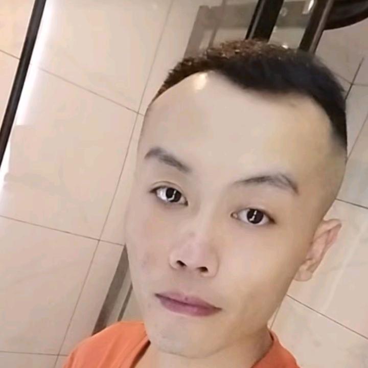 ୧⍤⃝💋꯭微笑