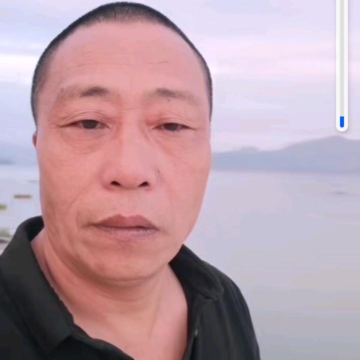 陈总家和万事兴。遥遥领先小龙虾打包站