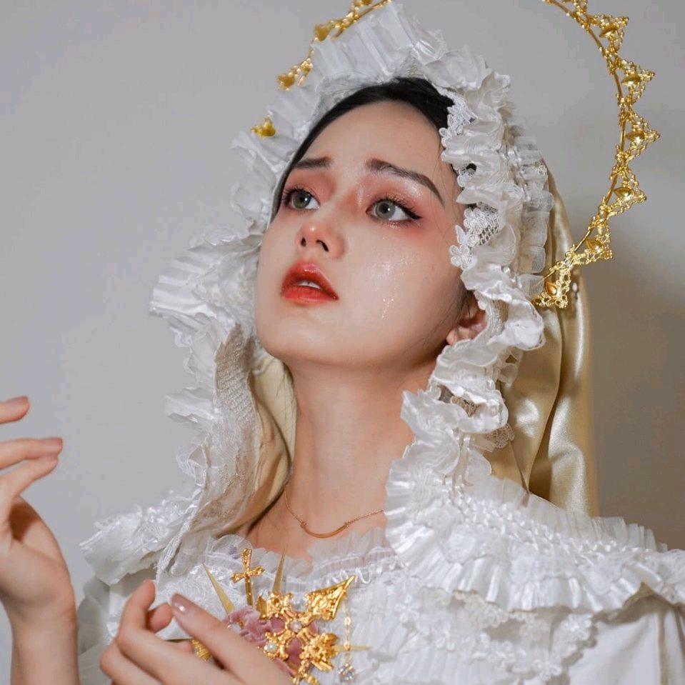 渝中区莱宝瑞服饰经营部