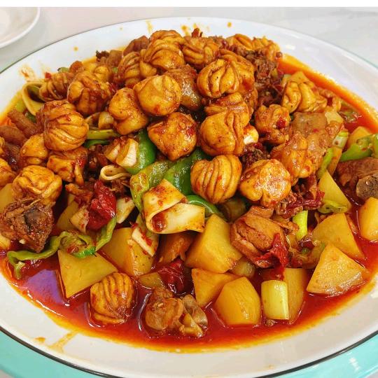 马克来拉条子，花卷鸡，牛肉米饭