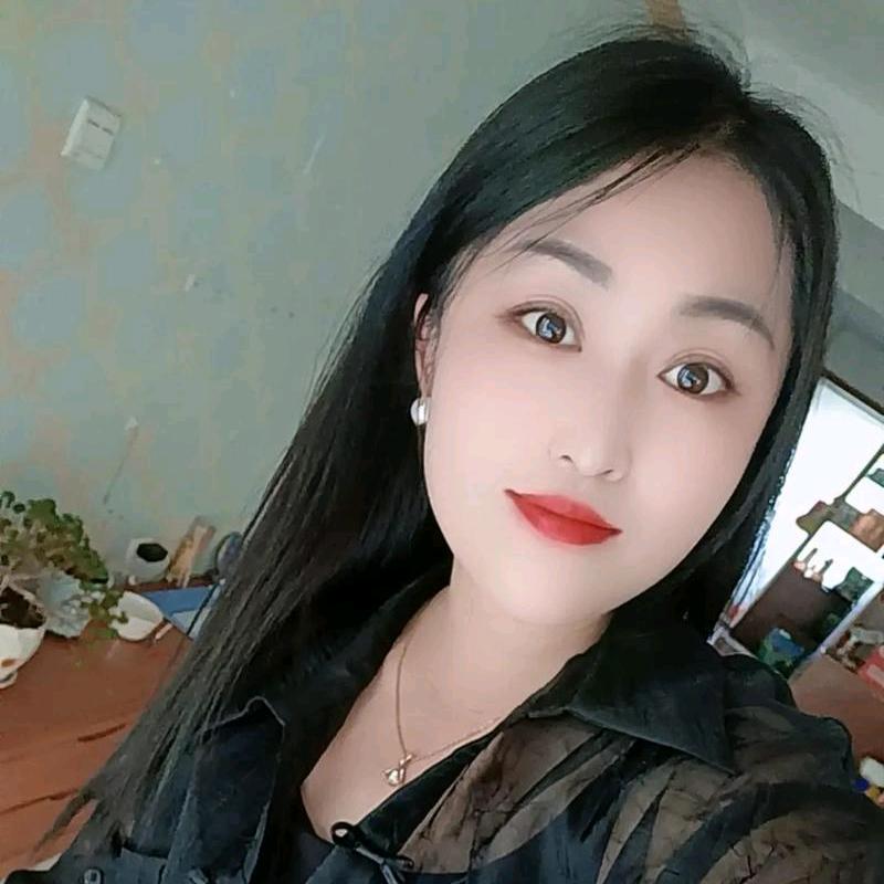 小白兔爱吃草