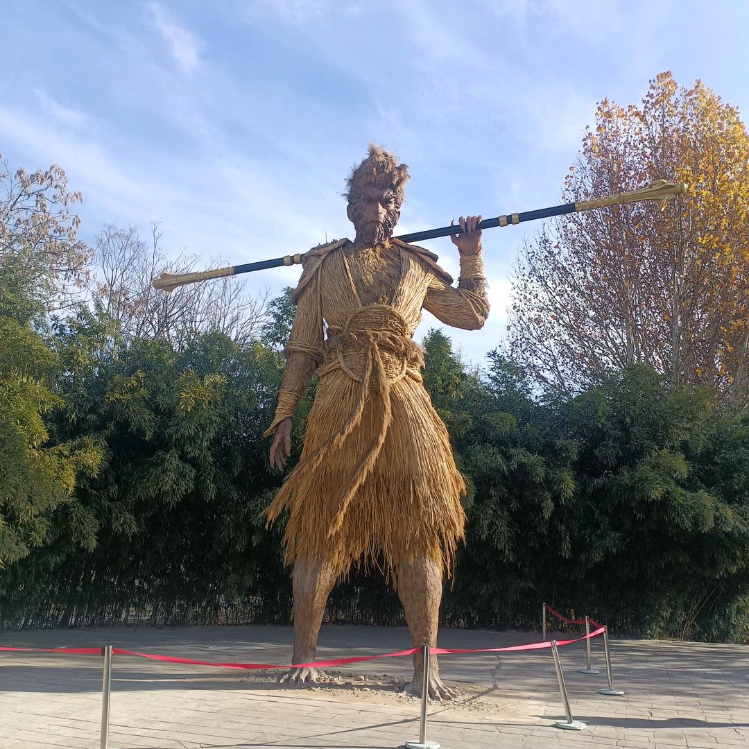 龙云语硕