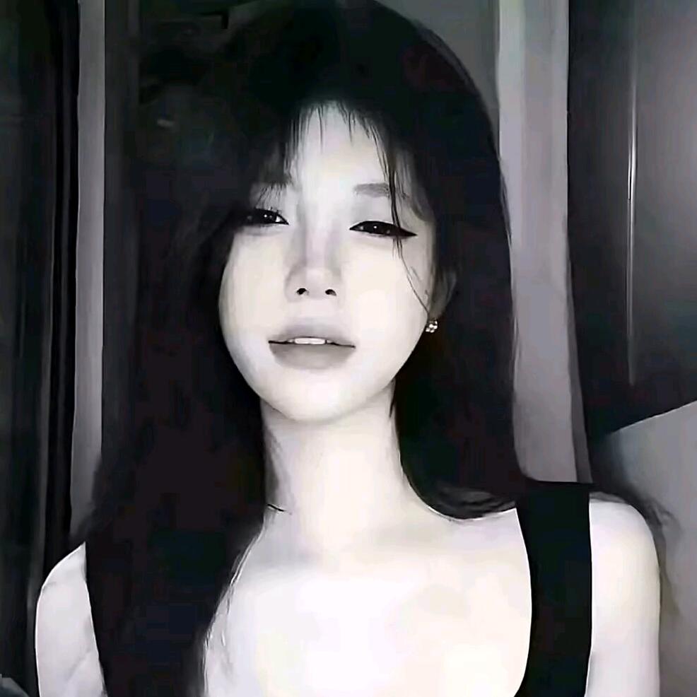 𝙠𝙞𝙩𝙩𝙮.鴻