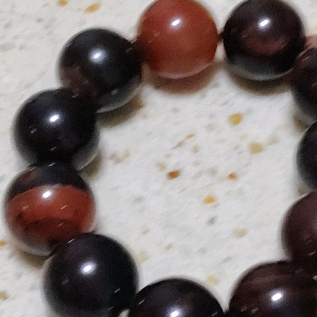 大哥一个人