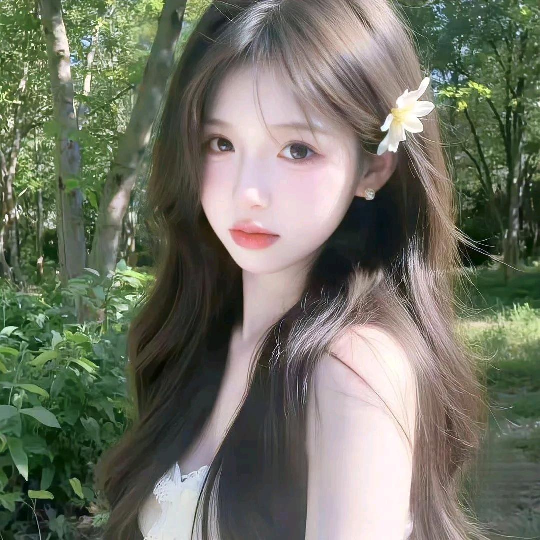 顾月瑶。