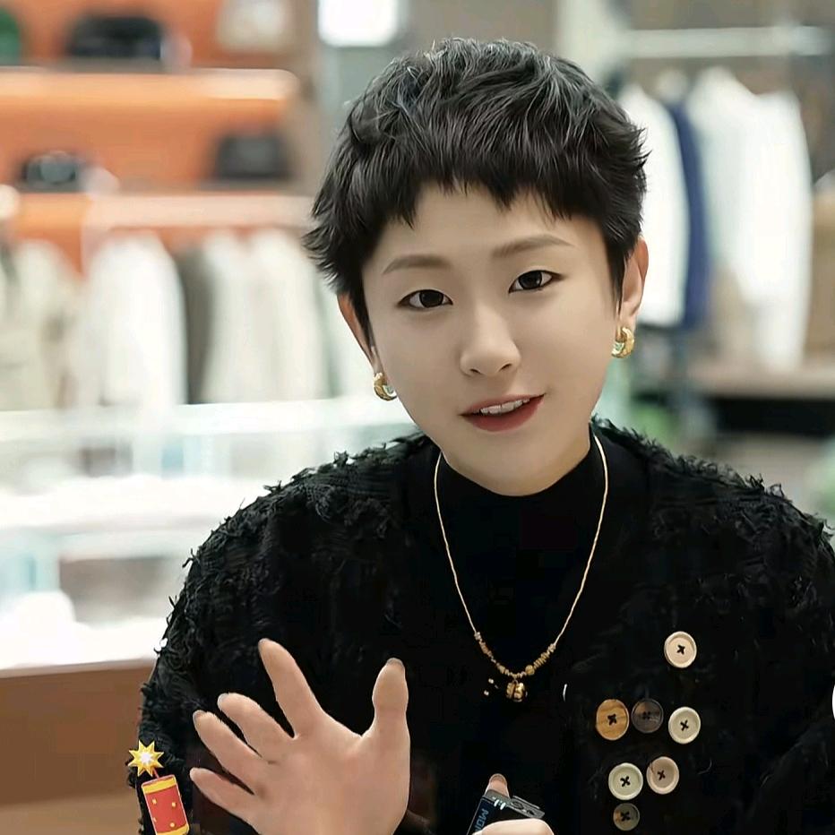 梁雅帝的首饰柜