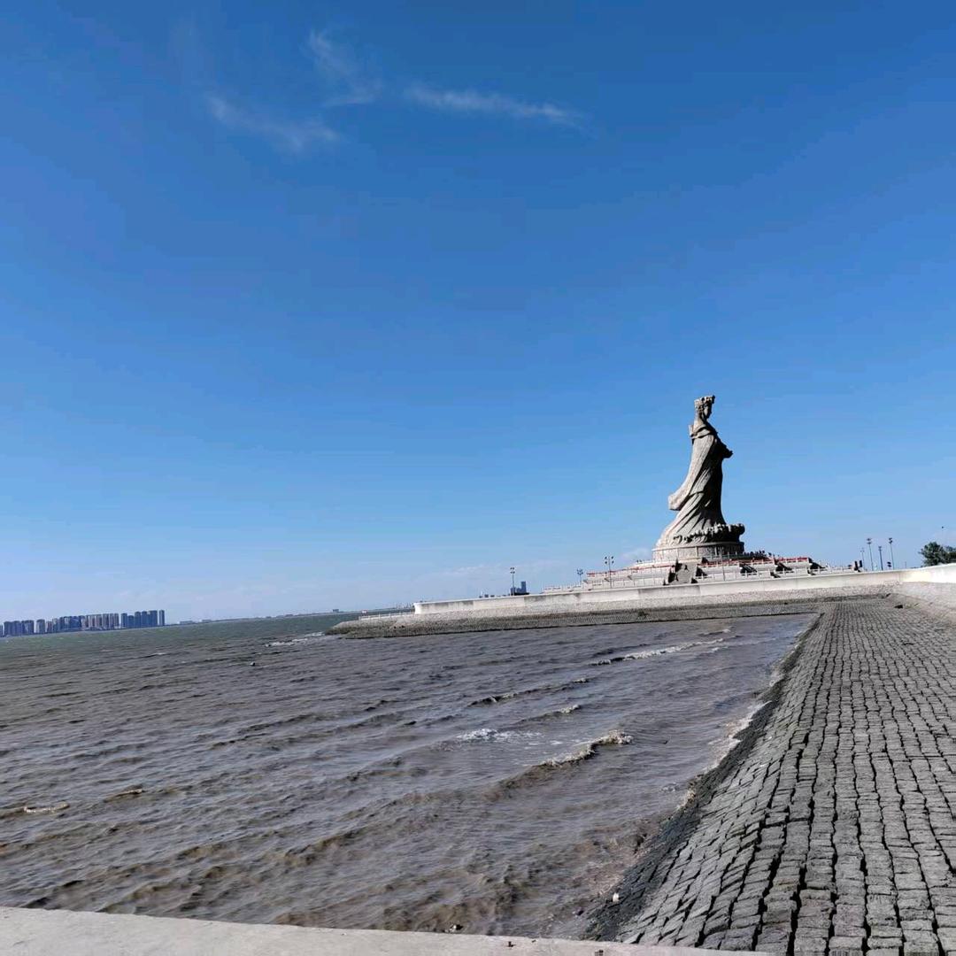 一半是生活，一半是快乐