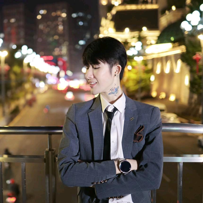 九尾·水果俊🪁（梦想舞团)•闭关修炼