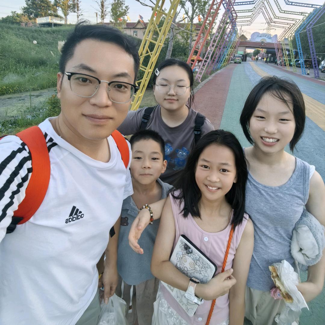 刘锦洲