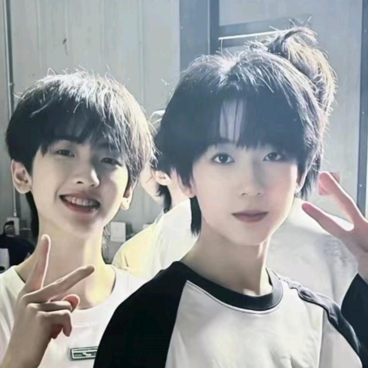 磕奇文(づ ●─● )づ🦔🐑