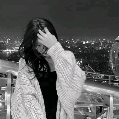 微笑背后满是沧桑