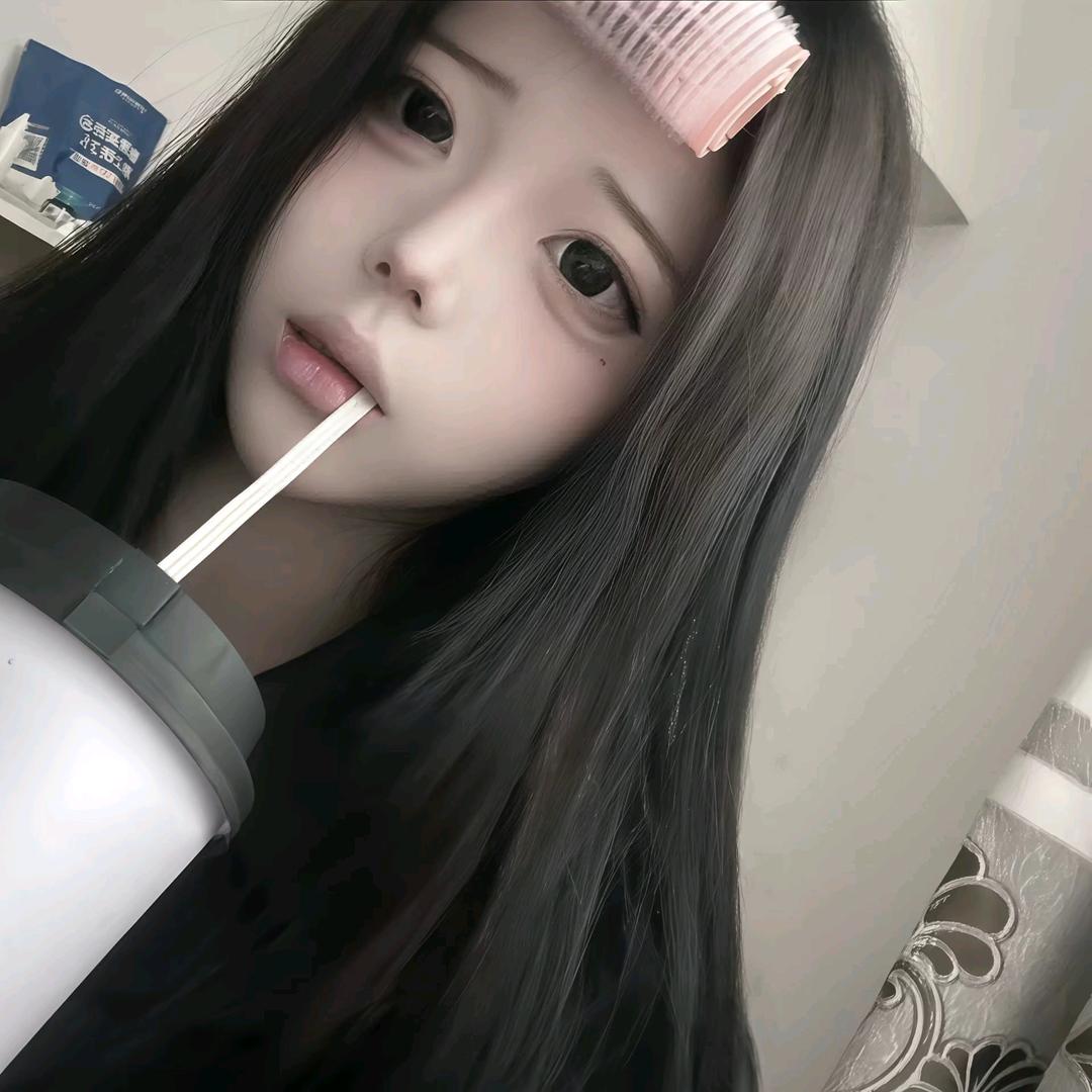 根号七.