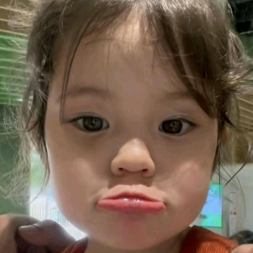 你脸怎么圆圆的