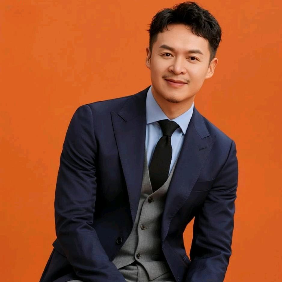 五峰视觉造型.骆