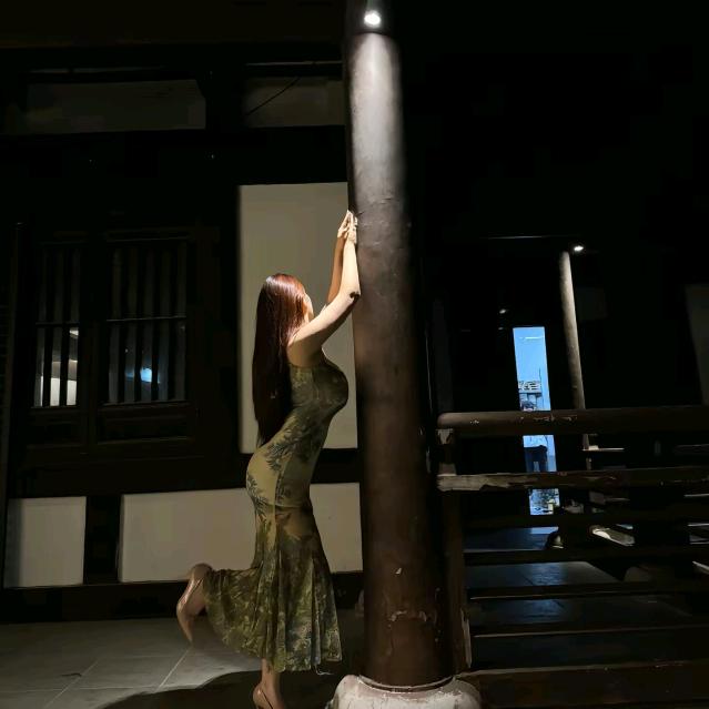 三千繁花，奈何人间