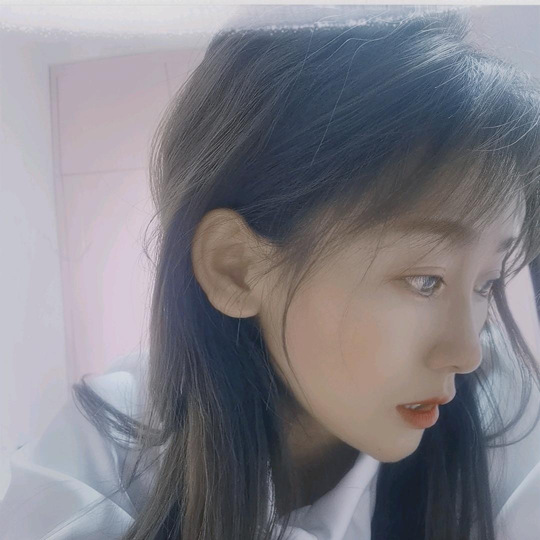 卖房子的小姐姐