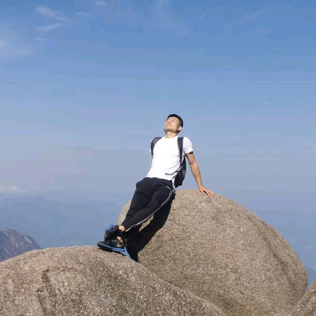 爱菲文