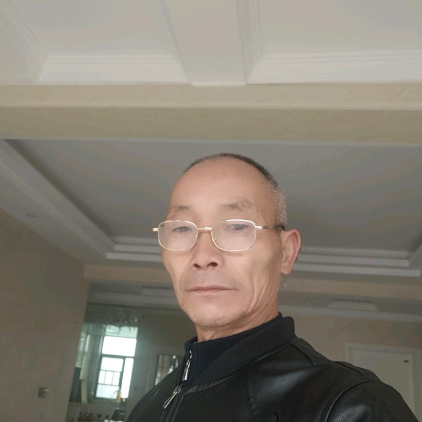 楊育苏