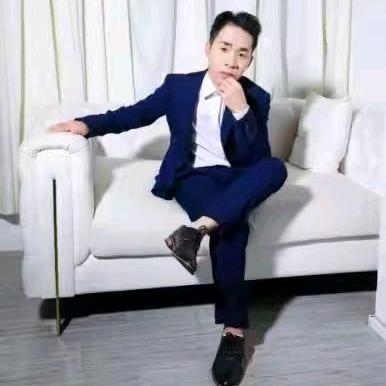 水果人（摆摊卖水果）