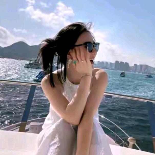 袁艺灵～高级穿搭